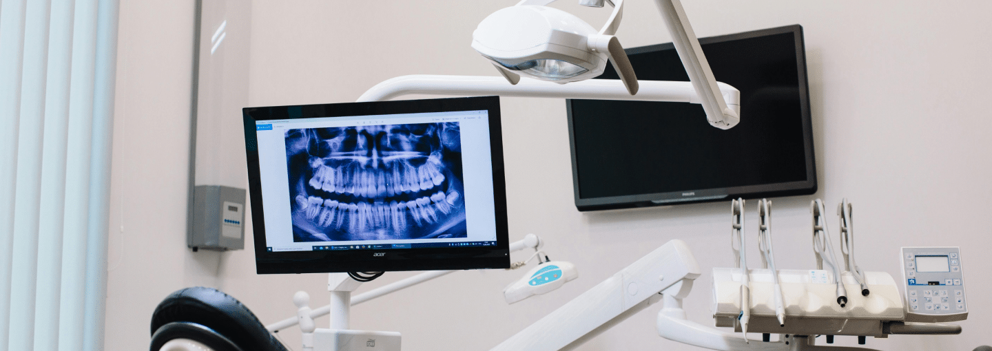image of a dental clinic showing a dental scan